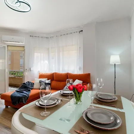 Wonderful 3 Bedrooms Lägenhet *